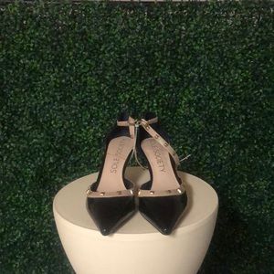 Sole Society So-Annere studded strap heels sz 11